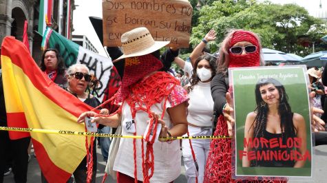 Decenas de alumnos de la Universidad Autónoma del Estado de Morelos (UAEM) se movilizaron este martes desde el campus Chamilpa hasta la Plaza de Armas de Cuernavaca para exigir justicia ante el asesinato de Claudia Tacoronte Aguilera