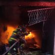 Las investigaciones iniciales indican que el fuego fue provocado por un cohete detonado en la calle durante los festejos patrios realizados por la madrugada de este miércoles 16 de septiembre (Foto: Especial) Las investigaciones iniciales indican que el fuego fue provocado por un cohete detonado en la calle durante los festejos patrios realizados por la madrugada de este miércoles 16 de septiembre (Foto: Especial)