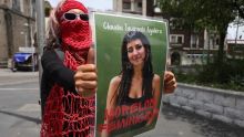 El presunto agresor, conocido con el apodo de "El Trompas", cuenta con antecedentes penales y es buscado en diversos domicilios investigados por las autoridades (Foto: EFE)