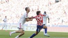 Simeone provocó un penal y expulsión merengue, además de dar la asistencia para el segundo gol del partido (Foto EFE)