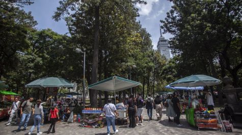 La permanencia de los comerciantes en el lugar se da tras la firma de un acuerdo con la Subsecretaría de Programas de Alcaldías y Reordenamiento de la Vía Pública (Foto: Cuartoscuro)