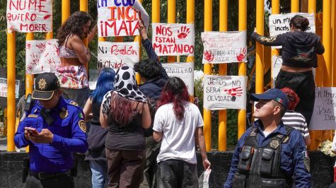 Los alumnos también recordaron a Jesús Israel, el alumno que murió durante el ataque. Foto: Rogelio Morales / Cuartoscuro