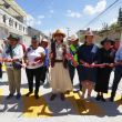 Azucena Cisneros entregó calles en Jardines de Casanueva