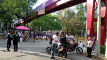     2026 09 La presencia de los trabajadores impide la circulación normal, por lo que se recomienda a los automovilistas evitar la zona y considerar vías alternas mientras permanece la protesta. (Foto: SSC)