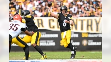 Aaron Rodgers completó tres pases de anotación (Foto: https://www.steelers.com/)