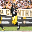 Aaron Rodgers completó tres pases de anotación (Foto: https://www.steelers.com/)