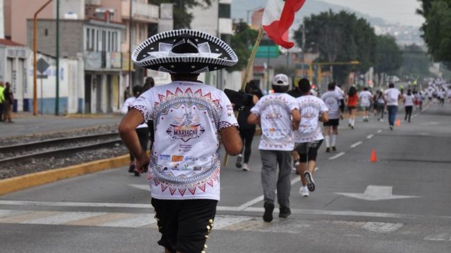 El Gobierno Municipal de Tlalnepantla, encabezado por el alcalde Raciel Pérez Cruz, llevó a cabo la carrera Mariachi Tlalnepantla Run Fest 2026