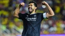 Henry Martín firma triplete contra Necaxa. MexSport