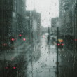 Ante el pronóstico de lluvias, las autoridades recomiendan a la población tomar precauciones durante sus traslados. (Foto: Especial)