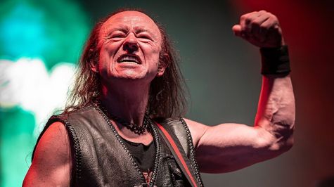Este jueves 1 de octubre se dio a conocer una sacudida devastadora, tras confirmarse el fallecimiento de Conrad "Cronos" Lant, vocalista, bajista y líder indiscutible de Venom, a los 63 años (Foto: Facebook) Este jueves 1 de octubre se dio a conocer una sacudida devastadora, tras confirmarse el fallecimiento de Conrad "Cronos" Lant, vocalista, bajista y líder indiscutible de Venom, a los 63 años (Foto: Facebook)