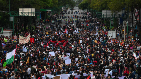 Durante la marcha del 2 de octubre en CDMX, se reportaron daños en Metro Tlatelolco, agresiones policiales contra manifestantes y un periodista. (Foto: Cuartoscuro) Durante la marcha del 2 de octubre en CDMX, se reportaron daños en Metro Tlatelolco, agresiones policiales contra manifestantes y un periodista. (Foto: Cuartoscuro)