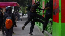 Encapuchados provocaron destrozos en comercios del Centro Histórico de la CDMX por el 2 de octubre (Cuartoscuro)