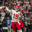 Chiefs vencen 30-27 a Raiders y siguen invictos en la NFL Chiefs vencen 30-27 a Raiders y siguen invictos en la NFL
