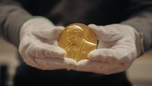 Imagen de la medalla que se entrega a los ganadores del Premio Nobel. EFE/CLÉMENT MORIN  NOBEL PRIZE OUTREACH