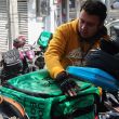 Bajo la consigna de exigir que no se restrinja su derecho al trabajo, los inconformes solicitaron que en lugar de un veto total se apruebe una regulación que incremente la seguridad vial tanto de los operadores como de los usuarios (Foto: Cuartoscuro / Ilustrativa) Bajo la consigna de exigir que no se restrinja su derecho al trabajo, los inconformes solicitaron que en lugar de un veto total se apruebe una regulación que incremente la seguridad vial tanto de los operadores como de los usuarios (Foto: Cuartoscuro / Ilustrativa)
