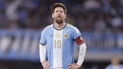 Messi mira hacia el horizonte en su "último tango"