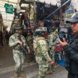 El IMPI realizó inspecciones simultáneas en cuatro establecimientos de la colonia Morelos, donde aseguró ropa y artículos deportivos presuntamente infractores. (Foto: Cuartoscuro) El IMPI realizó inspecciones simultáneas en cuatro establecimientos de la colonia Morelos, donde aseguró ropa y artículos deportivos presuntamente infractores. (Foto: Cuartoscuro)
