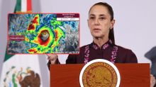 Simón registra vientos sostenidos de 240 kmh, rachas de hasta 295 kmh y oleaje de hasta ocho metros en las costas de Jalisco y Colima. (Cuartoscuro y especial)