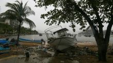 El puerto de Acapulco ya fue golpeado por la fuerza de Simón (Foto Cuartoscuro)