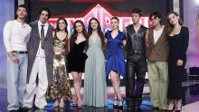 Fotografía que muestra al elenco de la serie 'Timbiriche' posando durante una rueda de prensa en Ciudad de México (México). EFE/Sáshenka Gutiérrez