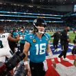Jaguars vencen 19-17 a Eagles con gol de campo en el último segundo