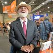 El escritor argentino Alberto Manguel posa este sábado, durante la inauguración de la edición 34 de la Feria Internacional del Libro (FIL) de Monterrey (México). EFE/Miguel Sierra