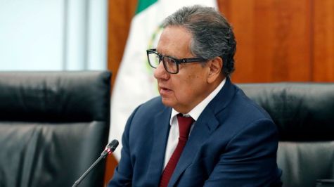 Higinio Martínez Miranda, presidente de la Mesa Directiva de la Cámara Alta, informó que la determinación responde a un oficio formal remitido el pasado 5 de octubre por la morenista Martha Lucía Mícher Camarena (Foto: Especial) Higinio Martínez Miranda, presidente de la Mesa Directiva de la Cámara Alta, informó que la determinación responde a un oficio formal remitido el pasado 5 de octubre por la morenista Martha Lucía Mícher Camarena (Foto: Especial)
