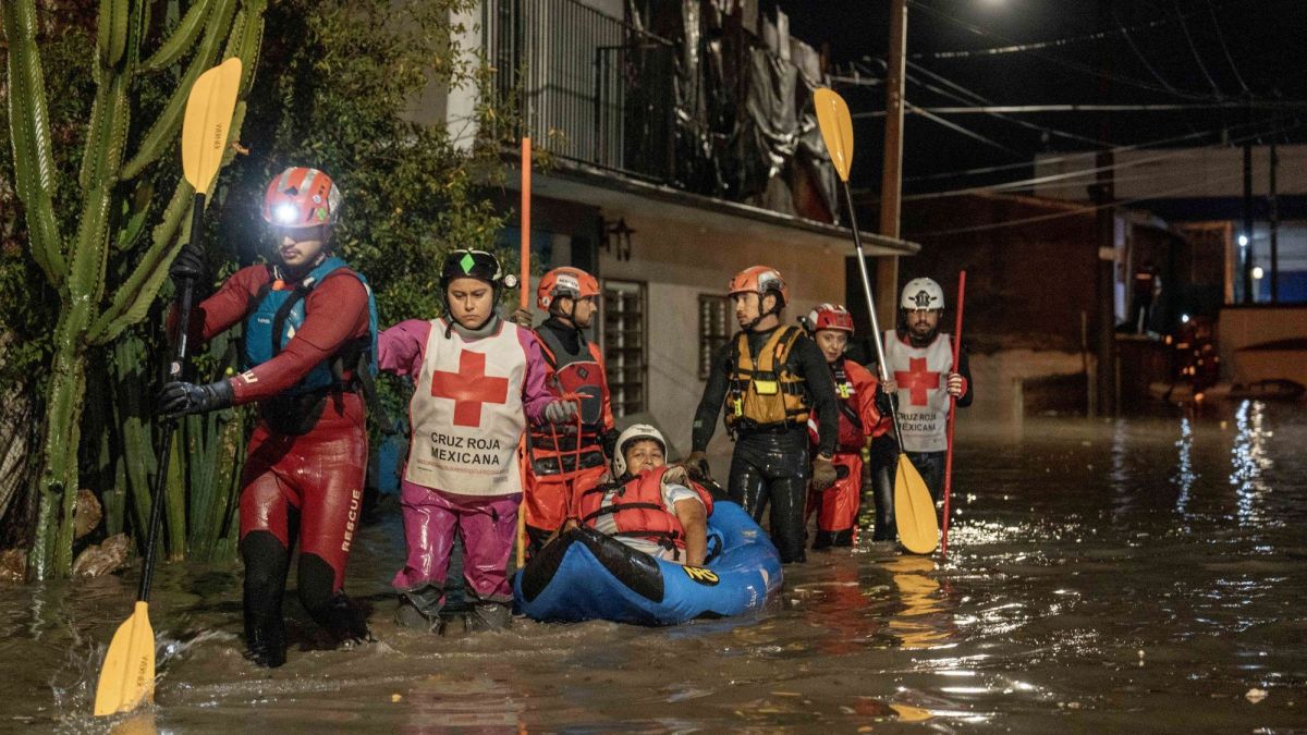 Tormenta tropical 'Rachel' en Baja California: un fallecido, siete desaparecidos y daños severos