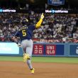 Milwaukee derrota 4-0 a los Dodgers en la Serie de Campeonato. EFE