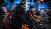 El Paseo Nocturno de Día de Muertos será el 24 de octubre en CDMX. Conoce la ruta de 13 kilómetros, las actividades y los horarios. (Foto: Cuartoscuro / Archivo)