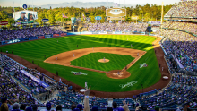 Con una nómina de 146.2 millones de dólares, menos de la mitad de la de los Dodgers, Milwaukee llegó a la Serie Mundial y puso en perspectiva el peso de la inversión económica en el béisbol. (Foto: Especial)