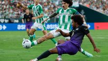 Barcelona sufre bajas previo a semana exigente. EFE