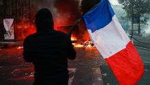 El duelo del PSG vs Barcelona se juega en medio de protestas. EFE