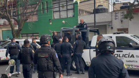 La agresión ocurrió en la colonia Ampliación Ricardo Flores Magón; dos hombres de 22 años fueron detenidos en Iztacalco y les aseguraron un arma de fuego. (Foto: @luismiguelbaraa)