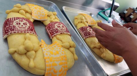 Barrera busca que sus creaciones despierten el interés de las nuevas generaciones por la panadería artesanal y contribuyan a que el pan mexicano obtenga mayor reconocimiento internacional.  (Foto: EFE/Mario Guzmán)