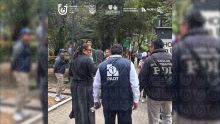 La intervención de las autoridades comenzó ayer por la mañana, cuando elementos de la SSC atendieron un llamado del 911 proveniente de una clínica veterinaria en la calle Pachuca (Foto: Especial)