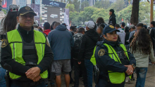 Un hombre de 45 años y dos mujeres de 28 y 45 años fueron detenidos durante el operativo de seguridad desplegado en Paseo de la Reforma. (Foto: SSC)