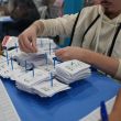 Conteo de votos en Israel tras las elecciones del 27 de octubre, en la sede del Comité Electoral (Foto EFE)