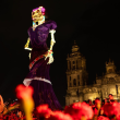 Como parte de las celebraciones por el Día de Muertos, se instaló una Catrina que alcanzó los 33.41 metros de altura y obtuvo el reconocimiento de Guinness World Records. (Foto: Cuartoscuro)